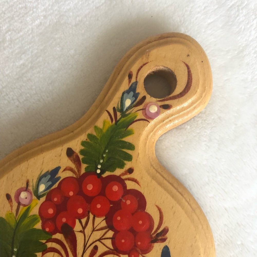 Ukrainian Decorative Cutting Board - Artist Signed Folk Art Design - Petrykivsky - Picture 5 of 9